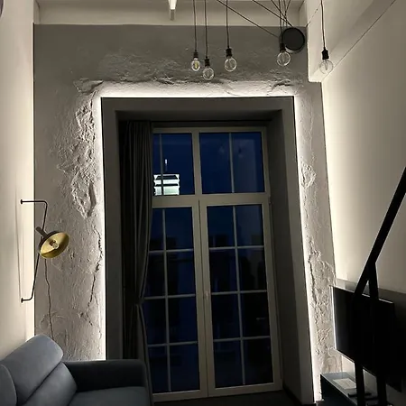 Radio Loft - 460 Apartment